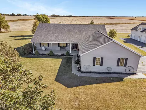 2624 E 21st Rd, Marseilles, IL 61341