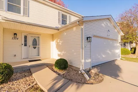 Exterior - 1314 Lismore Ln, Normal, IL 61761 photo 2 of 8