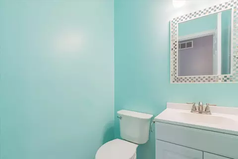 Bath - 1314 Lismore Ln, Normal, IL 61761 photo 1 of 3