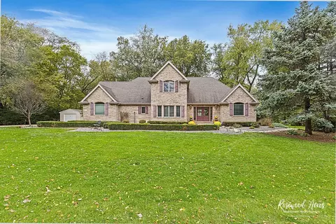 4 Birchwood Ln, Saint Anne, IL 60964