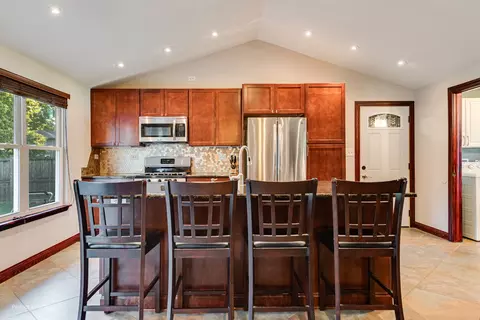 Kitchen - 800 Charles St, Morris, IL 60450 photo 4 of 4