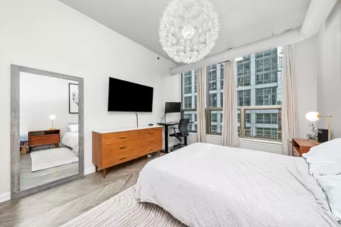Bedroom - 125 E 13th St #601, Chicago, IL 60605 photo 2 of 3