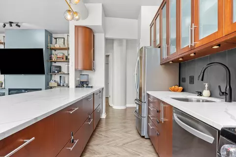 Kitchen - 125 E 13th St #601, Chicago, IL 60605 photo 1 of 6