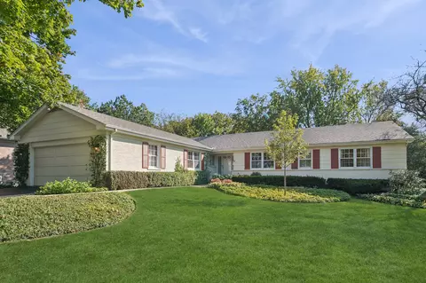 701 Morningside Dr, Lake Forest, IL 60045