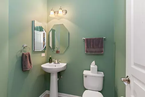 2706 Kendall Xing, Mchenry, IL 60051 photo 4