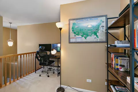 2706 Kendall Xing, Mchenry, IL 60051 photo 15