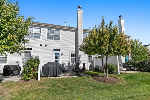 2706 Kendall Xing, Mchenry, IL 60051 photo 25