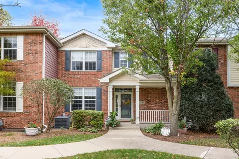 245 Garden Dr, Elgin, IL 60124