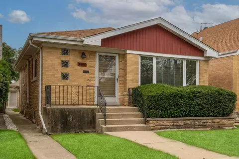 5724 N Avondale Ave, Chicago, IL 60631