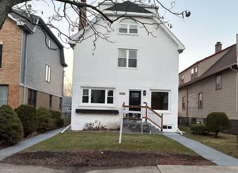 1037 Dodge Ave, Evanston, IL 60202