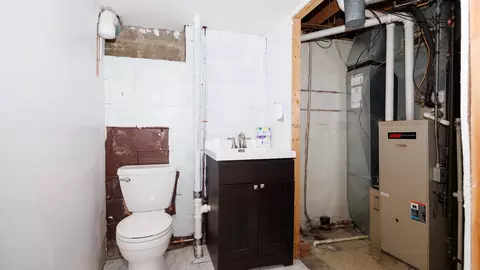 Bath - 407 Tilden Pl, Normal, IL 61761 photo 2 of 2
