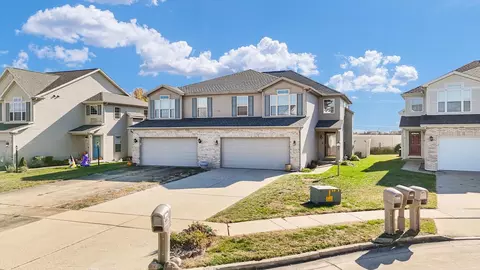 4619 Copper Ridge Rd, Champaign, IL 61822