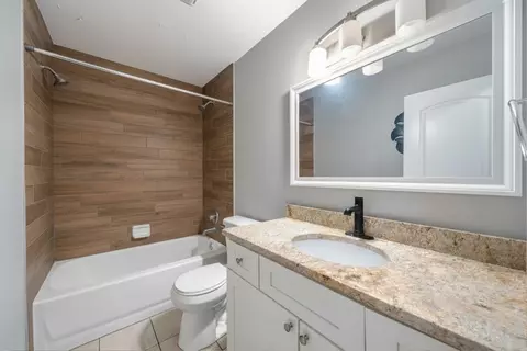 Bath - 16047 Cambridge Ct, Markham, IL 60428 photo 2 of 2
