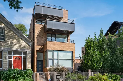1850 W Thomas St, Chicago, IL 60622