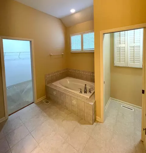 25022 Steeple Chase Dr, Plainfield, IL 60585 photo 14
