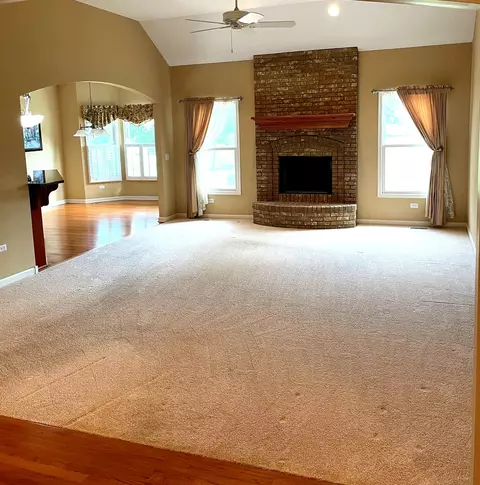 25022 Steeple Chase Dr, Plainfield, IL 60585 photo 4