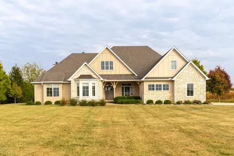 2138 E 550th Rd, Oglesby, IL 61348