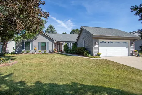 3202 Turnberry Dr, Mchenry, IL 60050