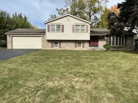 202 Oak Dr, Shorewood, IL 60404
