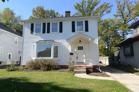 717 S Batavia Ave, Batavia, IL 60510