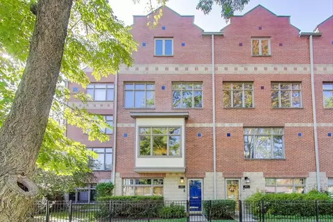 111 S Euclid Ave S #A, Oak Park, IL 60302