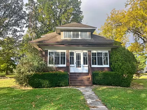 115 N Railroad St, Gardner, IL 60424