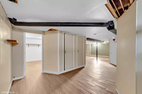 Entry Way - 1210 Mohawk Dr, Elgin, IL 60120 photo 1 of 1