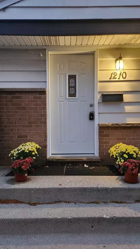Other - 1210 Mohawk Dr, Elgin, IL 60120 photo 2 of 14