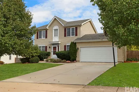 2817 Weld Rd, Elgin, IL 60124