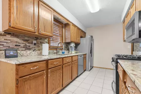 Kitchen - 11264 Cedarbrook Rd, Roscoe, IL 61073 photo 1 of 2
