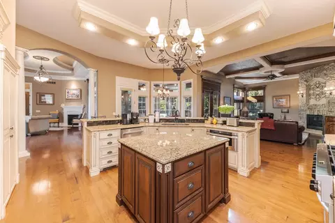 Kitchen - 47 Stonebrook Ct, Bloomington, IL 61704 photo 7 of 12
