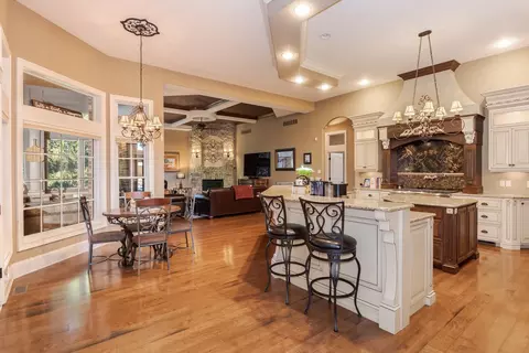 Kitchen - 47 Stonebrook Ct, Bloomington, IL 61704 photo 1 of 12