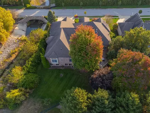 View/Area - 47 Stonebrook Ct, Bloomington, IL 61704 photo 4 of 4