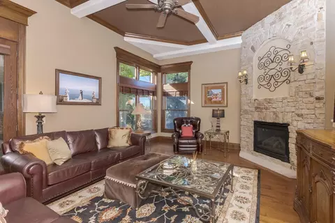Living - 47 Stonebrook Ct, Bloomington, IL 61704 photo 7 of 10