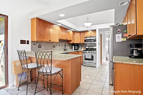 34726 N Mudjekeewis Ter, Mchenry, IL 60051 photo 7