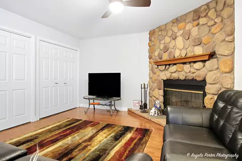 34726 N Mudjekeewis Ter, Mchenry, IL 60051 photo 18