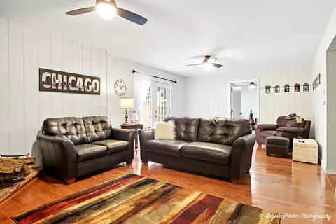 34726 N Mudjekeewis Ter, Mchenry, IL 60051 photo 17