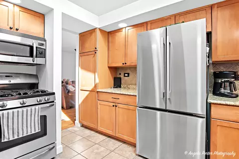34726 N Mudjekeewis Ter, Mchenry, IL 60051 photo 6
