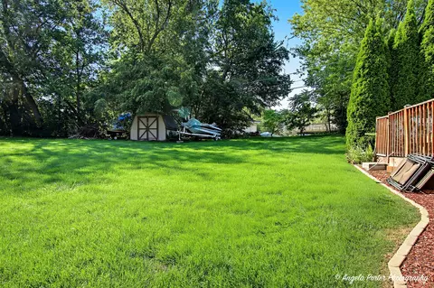 34726 N Mudjekeewis Ter, Mchenry, IL 60051 photo 37