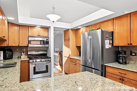 34726 N Mudjekeewis Ter, Mchenry, IL 60051 photo 8