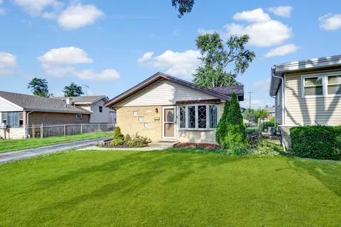 13533 Short Dr, Crestwood, IL 60418