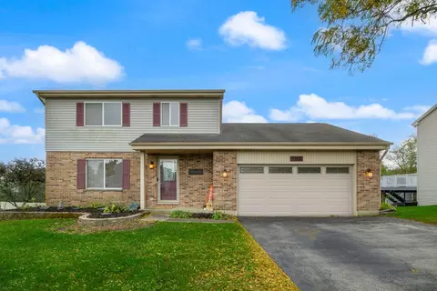 1152 Evergreen Dr, Carol Stream, IL 60188