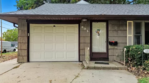 Exterior - 803 4th Ave, Dixon, IL 61021 photo 3 of 12