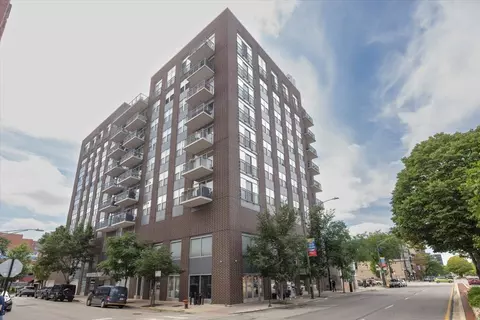 1546 N Orleans St #708, Chicago, IL 60610