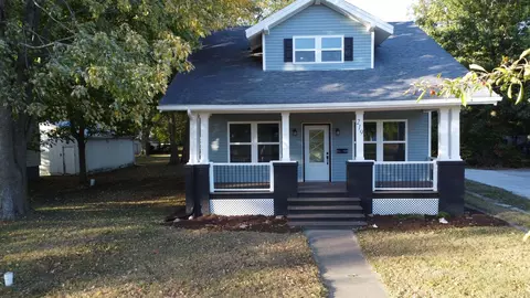 219 W Jones St, Milford, IL 60953