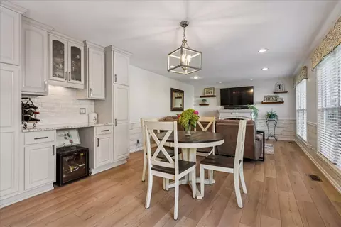 Dining - 1529 Longmeadow Ln, Bartlett, IL 60103 photo 2 of 2