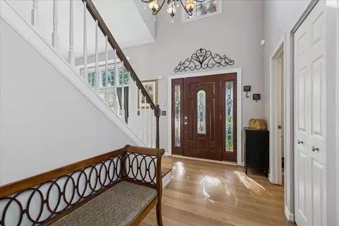 Entry Way - 1529 Longmeadow Ln, Bartlett, IL 60103 photo 1 of 4