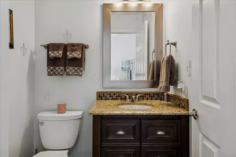 Bath - 1529 Longmeadow Ln, Bartlett, IL 60103 photo 1 of 5