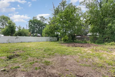 Exterior - 16632 Sawyer Ave, Markham, IL 60428 photo 2 of 3