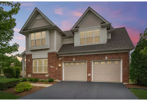 12354 S Blue Water Pkwy, Plainfield, IL 60585